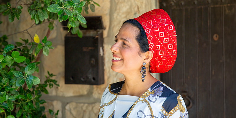 ברט בצבע אדום עז מאמא כובע
